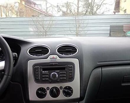 Сірий Форд Фокус, об'ємом двигуна 1.6 л та пробігом 169 тис. км за 6600 $, фото 12 на Automoto.ua