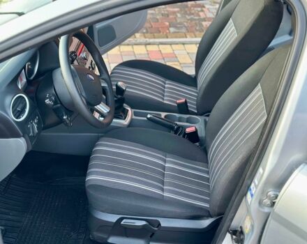 Серый Форд Фокус, объемом двигателя 1.6 л и пробегом 232 тыс. км за 6300 $, фото 6 на Automoto.ua