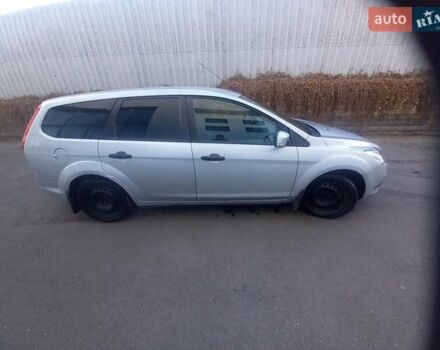 Серый Форд Фокус, объемом двигателя 1.6 л и пробегом 206 тыс. км за 4700 $, фото 2 на Automoto.ua