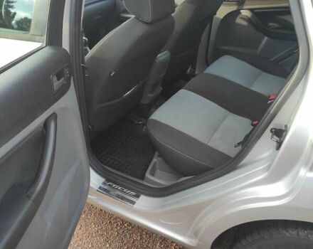 Серый Форд Фокус, объемом двигателя 1.6 л и пробегом 287 тыс. км за 5800 $, фото 6 на Automoto.ua