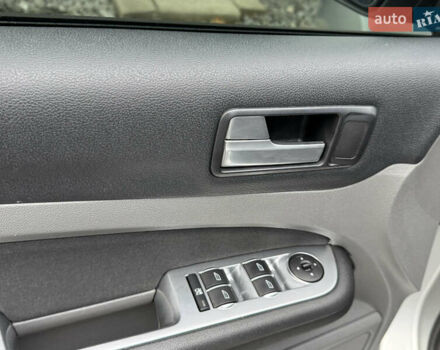 Сірий Форд Фокус, об'ємом двигуна 1.6 л та пробігом 251 тис. км за 6600 $, фото 43 на Automoto.ua