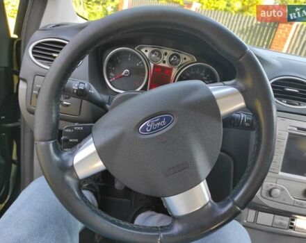 Серый Форд Фокус, объемом двигателя 1.6 л и пробегом 220 тыс. км за 6157 $, фото 6 на Automoto.ua