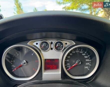 Сірий Форд Фокус, об'ємом двигуна 1.6 л та пробігом 300 тис. км за 5990 $, фото 15 на Automoto.ua