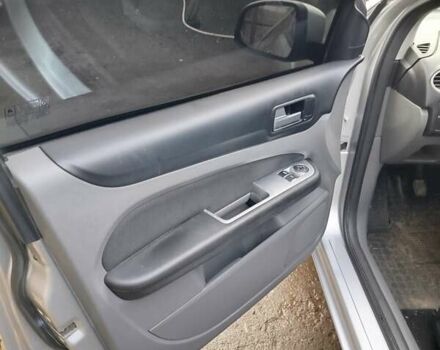 Сірий Форд Фокус, об'ємом двигуна 1.56 л та пробігом 233 тис. км за 5500 $, фото 18 на Automoto.ua