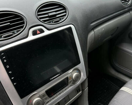 Сірий Форд Фокус, об'ємом двигуна 1.56 л та пробігом 278 тис. км за 5300 $, фото 15 на Automoto.ua