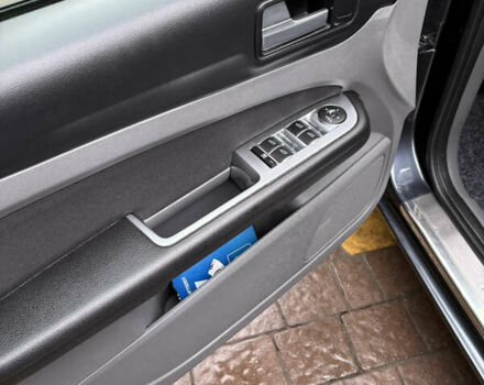 Сірий Форд Фокус, об'ємом двигуна 1.6 л та пробігом 217 тис. км за 5600 $, фото 17 на Automoto.ua