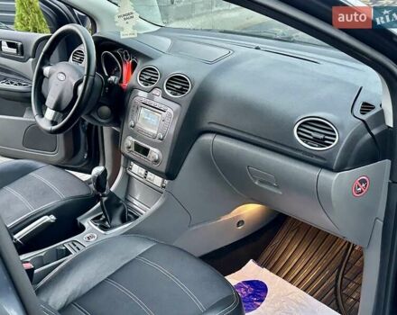 Серый Форд Фокус, объемом двигателя 1.6 л и пробегом 234 тыс. км за 6800 $, фото 22 на Automoto.ua