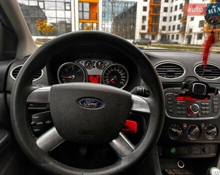 Сірий Форд Фокус, об'ємом двигуна 1.56 л та пробігом 300 тис. км за 5200 $, фото 30 на Automoto.ua