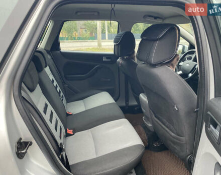 Сірий Форд Фокус, об'ємом двигуна 1.6 л та пробігом 303 тис. км за 6200 $, фото 47 на Automoto.ua