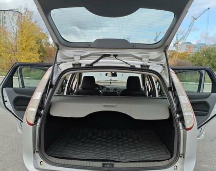 Серый Форд Фокус, объемом двигателя 1.6 л и пробегом 187 тыс. км за 5899 $, фото 7 на Automoto.ua