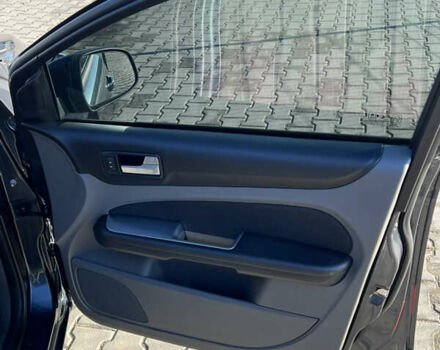 Серый Форд Фокус, объемом двигателя 1.6 л и пробегом 270 тыс. км за 5999 $, фото 43 на Automoto.ua