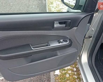 Серый Форд Фокус, объемом двигателя 1.6 л и пробегом 203 тыс. км за 5800 $, фото 18 на Automoto.ua