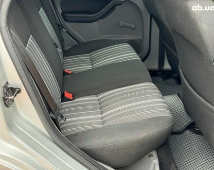 Серый Форд Фокус, объемом двигателя 1.6 л и пробегом 300 тыс. км за 5440 $, фото 20 на Automoto.ua