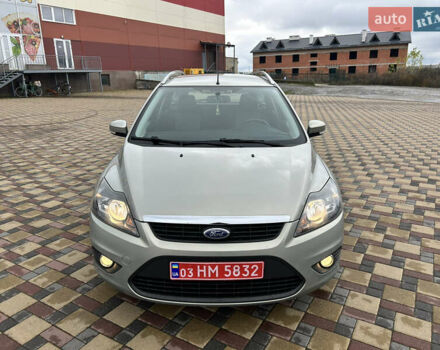 Сірий Форд Фокус, об'ємом двигуна 1.6 л та пробігом 200 тис. км за 5990 $, фото 1 на Automoto.ua