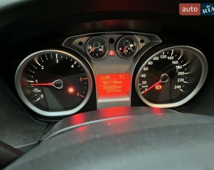 Серый Форд Фокус, объемом двигателя 1.56 л и пробегом 242 тыс. км за 5700 $, фото 9 на Automoto.ua