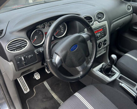 Сірий Форд Фокус, об'ємом двигуна 1.6 л та пробігом 260 тис. км за 5500 $, фото 22 на Automoto.ua