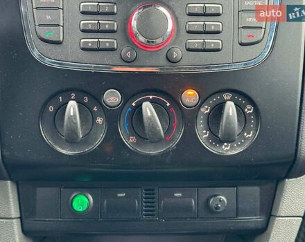 Сірий Форд Фокус, об'ємом двигуна 1.6 л та пробігом 300 тис. км за 5440 $, фото 27 на Automoto.ua