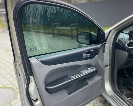 Серый Форд Фокус, объемом двигателя 1.75 л и пробегом 325 тыс. км за 5750 $, фото 15 на Automoto.ua