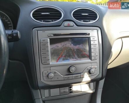 Серый Форд Фокус, объемом двигателя 1.6 л и пробегом 220 тыс. км за 6157 $, фото 5 на Automoto.ua