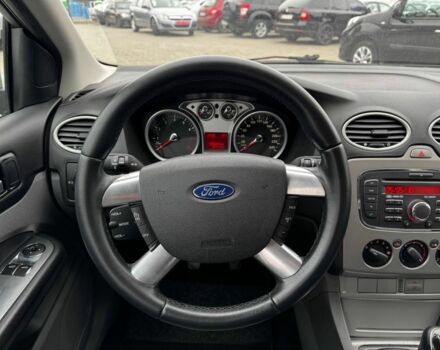 Серый Форд Фокус, объемом двигателя 1.6 л и пробегом 188 тыс. км за 5700 $, фото 10 на Automoto.ua