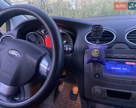 Сірий Форд Фокус, об'ємом двигуна 1.6 л та пробігом 279 тис. км за 5900 $, фото 12 на Automoto.ua