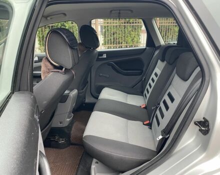 Серый Форд Фокус, объемом двигателя 1.6 л и пробегом 302 тыс. км за 5999 $, фото 20 на Automoto.ua