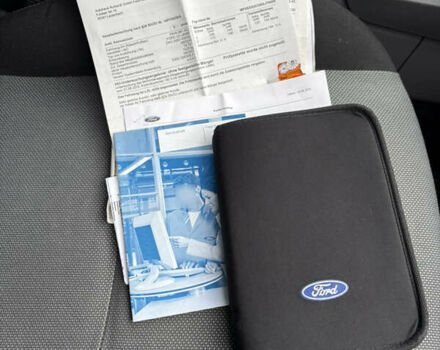 Сірий Форд Фокус, об'ємом двигуна 1.6 л та пробігом 217 тис. км за 5600 $, фото 20 на Automoto.ua