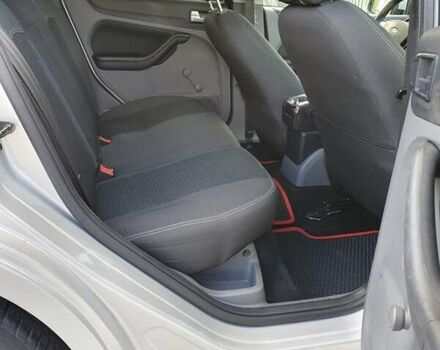 Серый Форд Фокус, объемом двигателя 1.6 л и пробегом 297 тыс. км за 5200 $, фото 16 на Automoto.ua