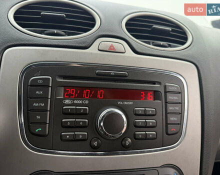 Сірий Форд Фокус, об'ємом двигуна 1.56 л та пробігом 187 тис. км за 5500 $, фото 14 на Automoto.ua