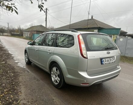 Сірий Форд Фокус, об'ємом двигуна 1.6 л та пробігом 220 тис. км за 6000 $, фото 3 на Automoto.ua