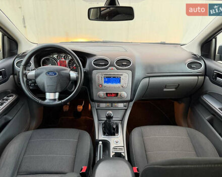 Серый Форд Фокус, объемом двигателя 1.6 л и пробегом 282 тыс. км за 5500 $, фото 32 на Automoto.ua