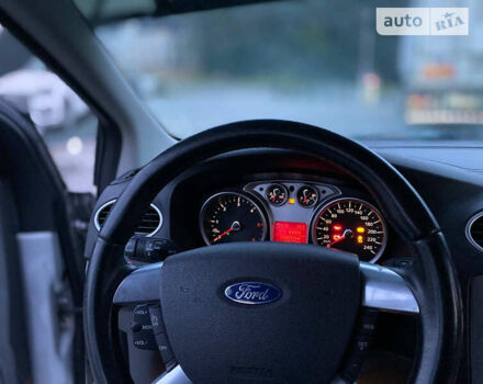 Сірий Форд Фокус, об'ємом двигуна 2 л та пробігом 260 тис. км за 5800 $, фото 16 на Automoto.ua