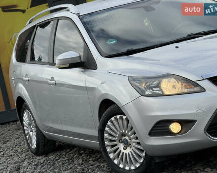 Сірий Форд Фокус, об'ємом двигуна 1.6 л та пробігом 251 тис. км за 6600 $, фото 9 на Automoto.ua