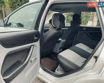 Сірий Форд Фокус, об'ємом двигуна 1.6 л та пробігом 303 тис. км за 6200 $, фото 29 на Automoto.ua