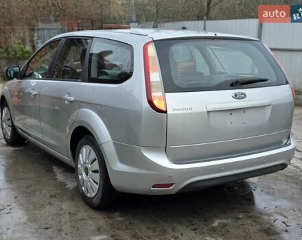 Серый Форд Фокус, объемом двигателя 1.6 л и пробегом 237 тыс. км за 5500 $, фото 1 на Automoto.ua