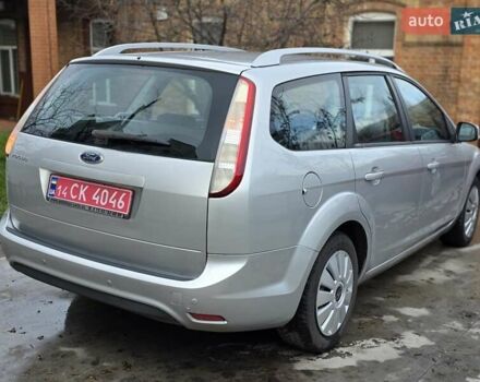 Сірий Форд Фокус, об'ємом двигуна 1.6 л та пробігом 237 тис. км за 5800 $, фото 4 на Automoto.ua