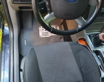 Серый Форд Фокус, объемом двигателя 2 л и пробегом 217 тыс. км за 6200 $, фото 2 на Automoto.ua