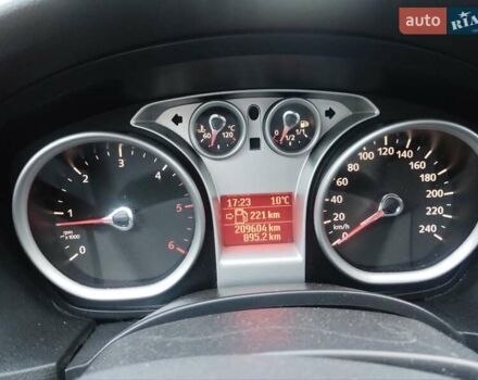 Серый Форд Фокус, объемом двигателя 1.6 л и пробегом 209 тыс. км за 4999 $, фото 14 на Automoto.ua