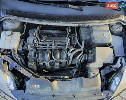 Серый Форд Фокус, объемом двигателя 1.6 л и пробегом 286 тыс. км за 5700 $, фото 20 на Automoto.ua