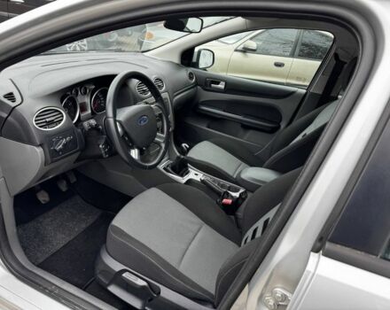 Серый Форд Фокус, объемом двигателя 1.6 л и пробегом 188 тыс. км за 5700 $, фото 8 на Automoto.ua