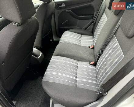 Сірий Форд Фокус, об'ємом двигуна 1.6 л та пробігом 240 тис. км за 5300 $, фото 15 на Automoto.ua