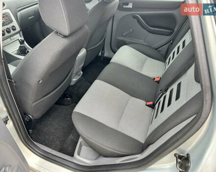 Сірий Форд Фокус, об'ємом двигуна 1.6 л та пробігом 200 тис. км за 5990 $, фото 25 на Automoto.ua