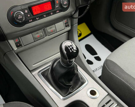 Серый Форд Фокус, объемом двигателя 1.56 л и пробегом 175 тыс. км за 5400 $, фото 14 на Automoto.ua