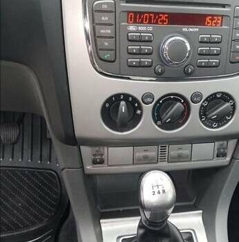 Сірий Форд Фокус, об'ємом двигуна 1.6 л та пробігом 176 тис. км за 5699 $, фото 9 на Automoto.ua