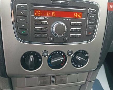 Серый Форд Фокус, объемом двигателя 1.6 л и пробегом 203 тыс. км за 5800 $, фото 16 на Automoto.ua