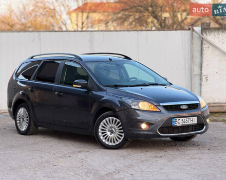 Серый Форд Фокус, объемом двигателя 1.6 л и пробегом 282 тыс. км за 5500 $, фото 2 на Automoto.ua