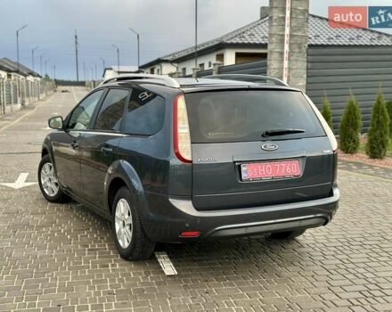 Серый Форд Фокус, объемом двигателя 1.6 л и пробегом 234 тыс. км за 6800 $, фото 7 на Automoto.ua