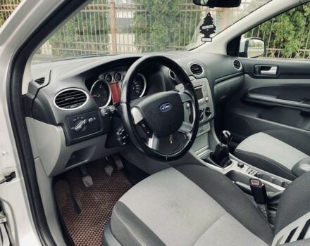 Серый Форд Фокус, объемом двигателя 1.6 л и пробегом 302 тыс. км за 5999 $, фото 8 на Automoto.ua