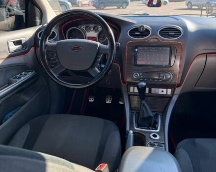 Серый Форд Фокус, объемом двигателя 1.6 л и пробегом 290 тыс. км за 5300 $, фото 5 на Automoto.ua