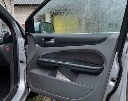 Серый Форд Фокус, объемом двигателя 1.56 л и пробегом 242 тыс. км за 5700 $, фото 6 на Automoto.ua